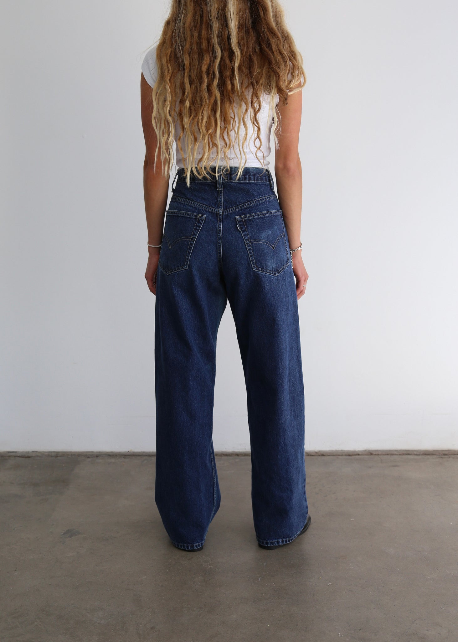 90’s Dark Wash Silvertab Levi’s (29”)