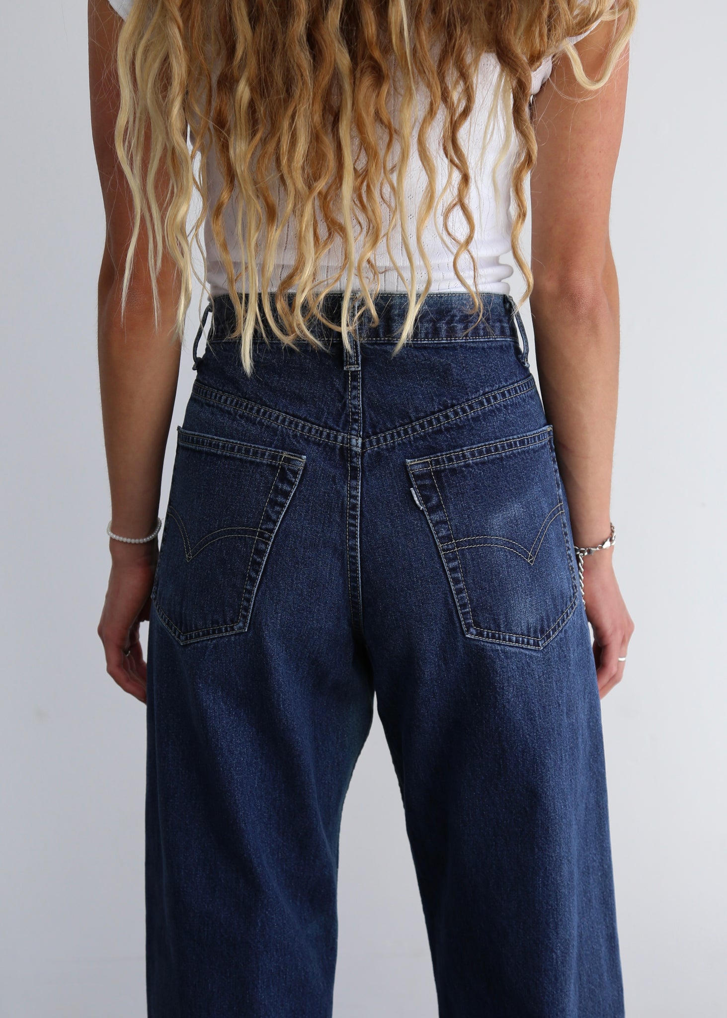 90’s Dark Wash Silvertab Levi’s (29”)